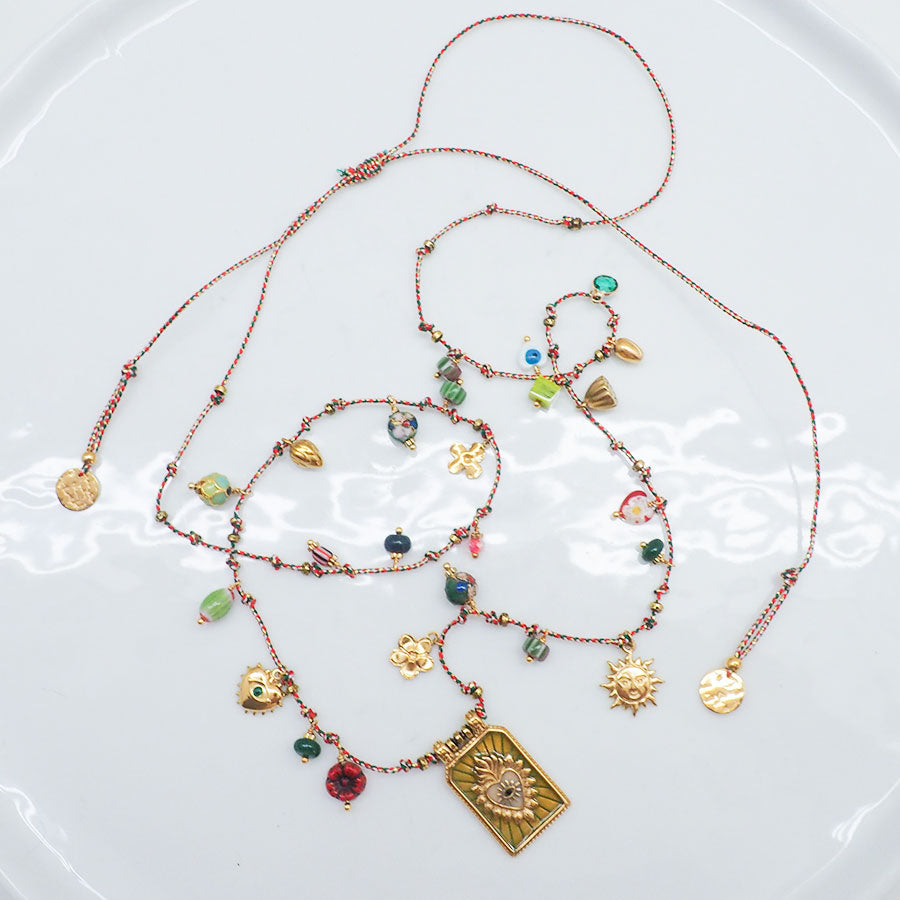 COLLIER LA RICA - SAUTOIR PAMPILLES ET MÉDAILLE EX-VOTO
